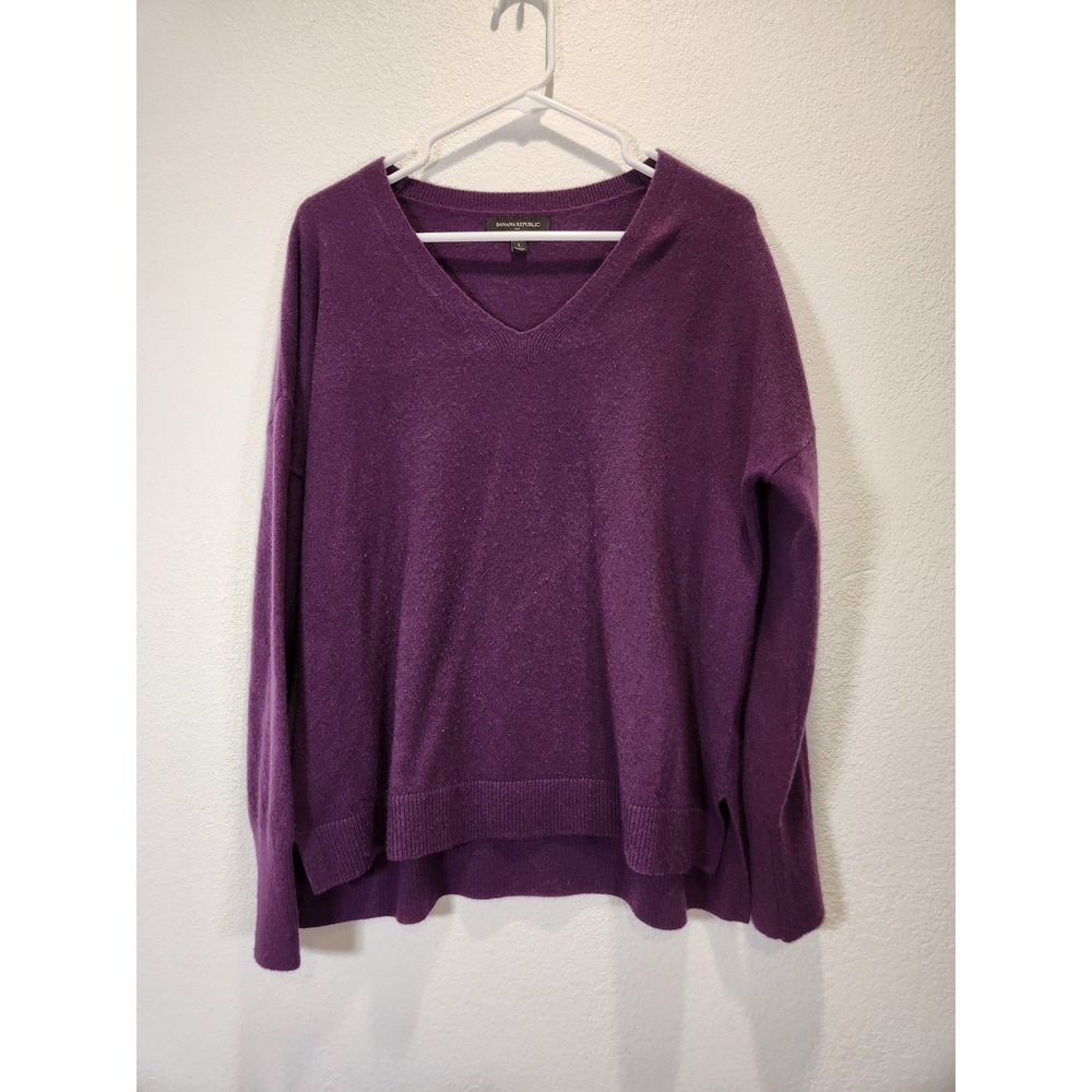 Banana Republic 100% Cashmere Purple V-Neck‎ Sweater Womens Large High Low Hem